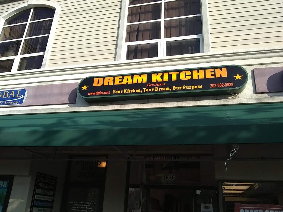 Dream Kitchen Designs storefront sign